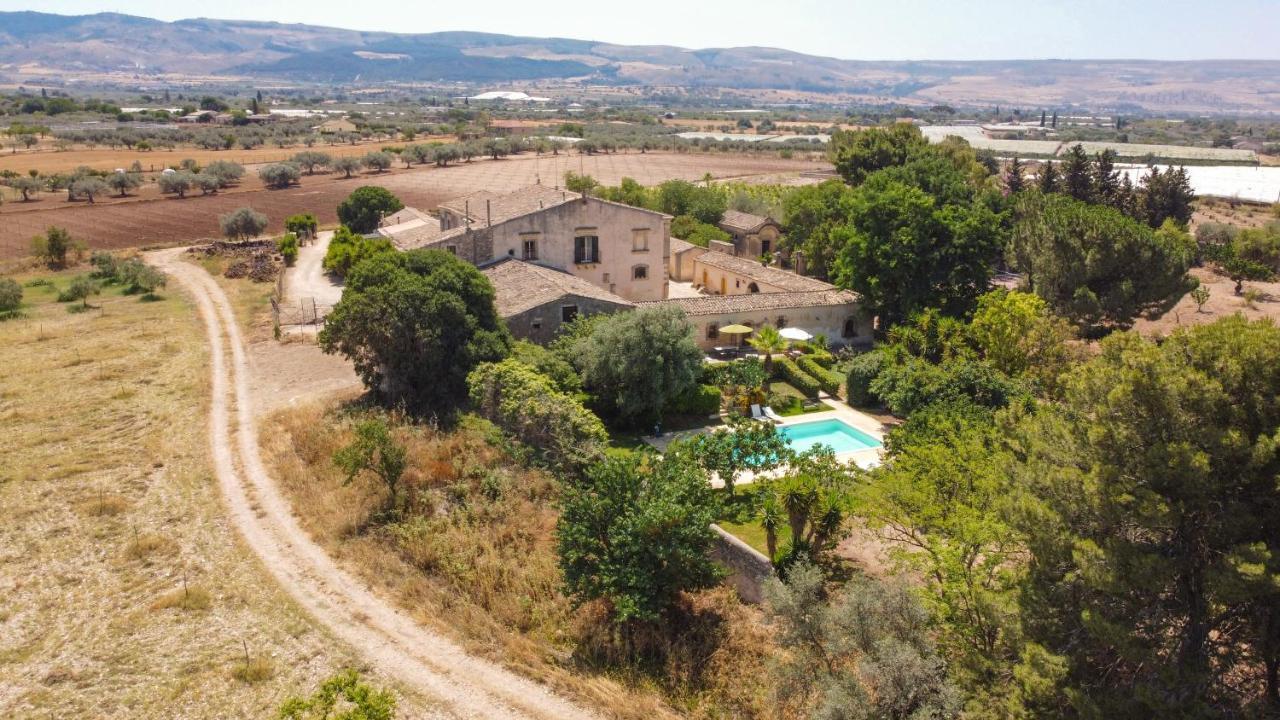 Villa Zottopera - Dimora Di Sicilia 嘉拉蒙提·古非 外观 照片