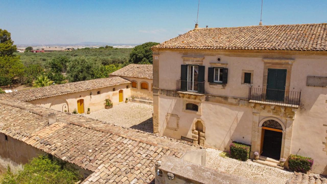Villa Zottopera - Dimora Di Sicilia 嘉拉蒙提·古非 外观 照片