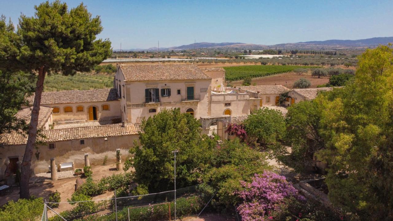 Villa Zottopera - Dimora Di Sicilia 嘉拉蒙提·古非 外观 照片