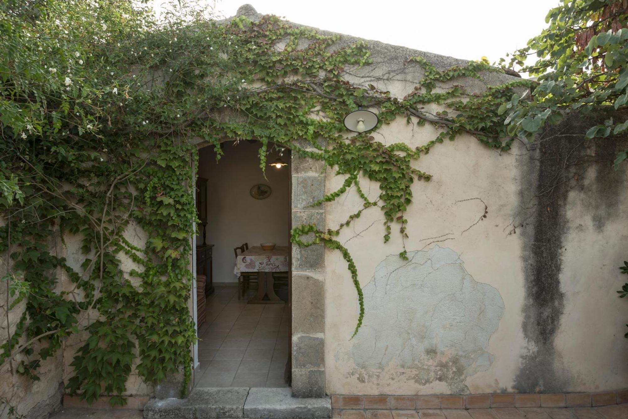 Villa Zottopera - Dimora Di Sicilia 嘉拉蒙提·古非 外观 照片