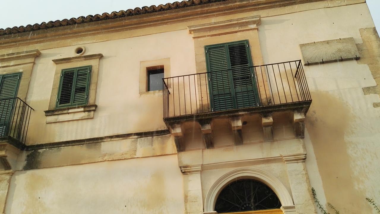 Villa Zottopera - Dimora Di Sicilia 嘉拉蒙提·古非 外观 照片