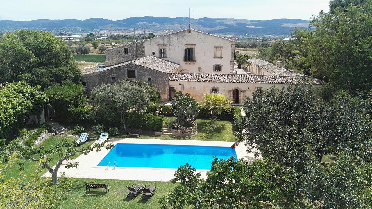 Villa Zottopera - Dimora Di Sicilia 嘉拉蒙提·古非 外观 照片